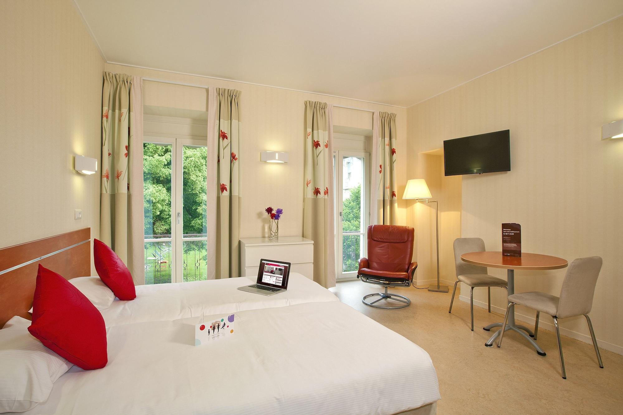 Hotels & Residences - Les Thermes Luxeuil-les-Bains Bagian luar foto