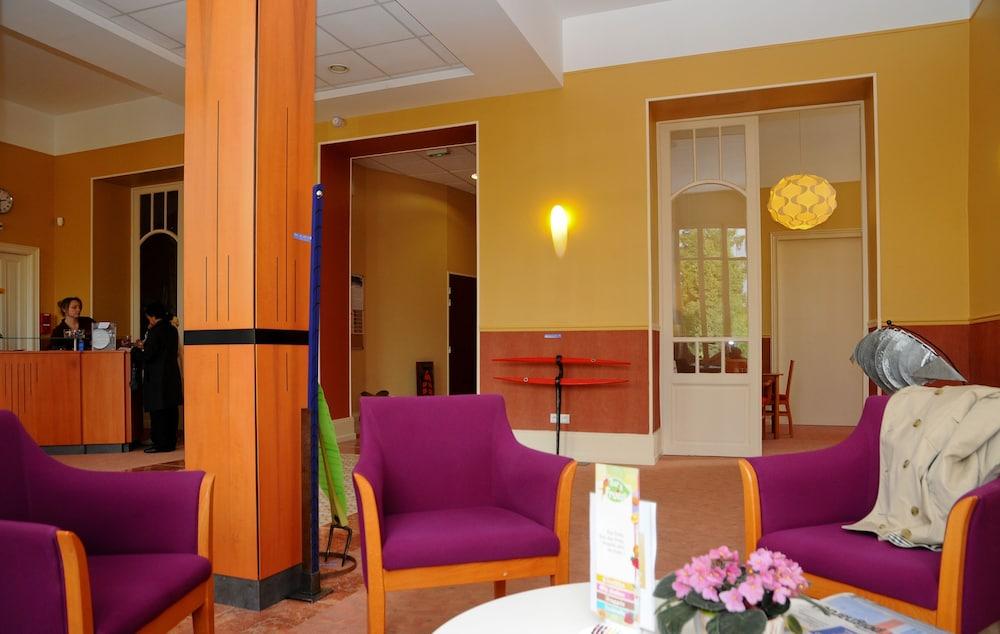 Hotels & Residences - Les Thermes Luxeuil-les-Bains Bagian luar foto