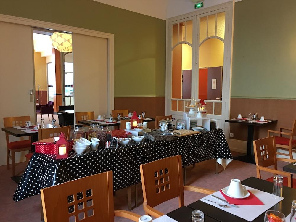 Hotels & Residences - Les Thermes Luxeuil-les-Bains Bagian luar foto