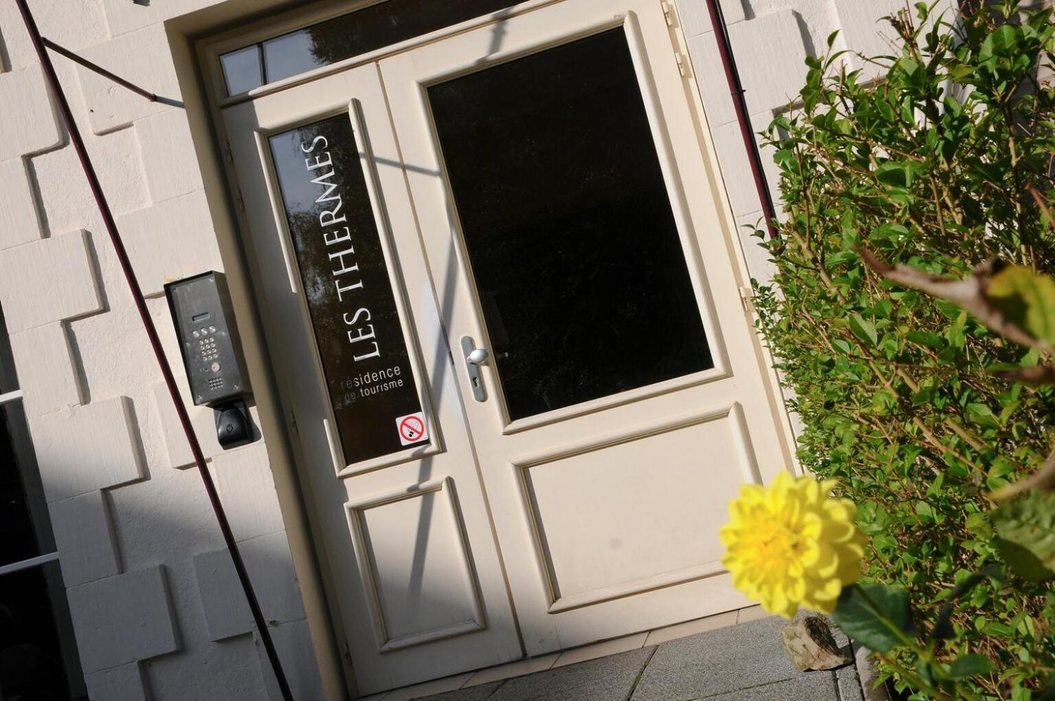 Hotels & Residences - Les Thermes Luxeuil-les-Bains Bagian luar foto