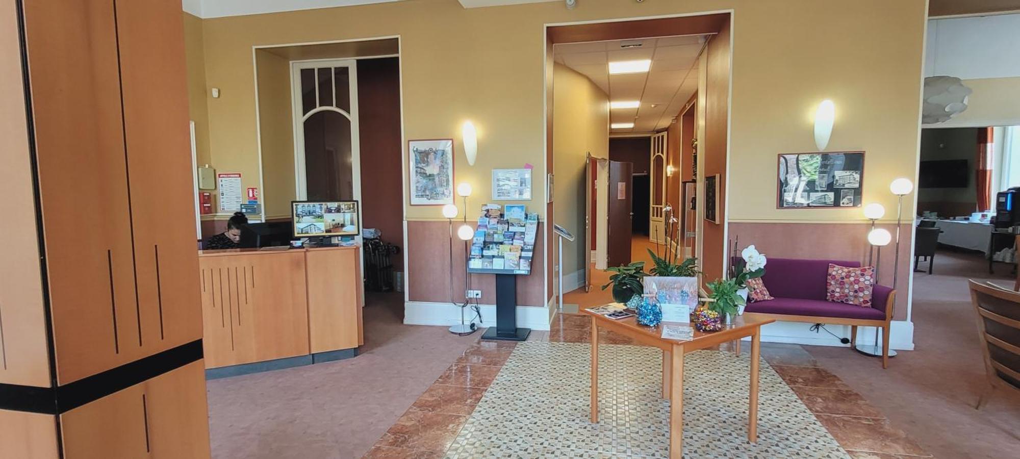 Hotels & Residences - Les Thermes Luxeuil-les-Bains Bagian luar foto