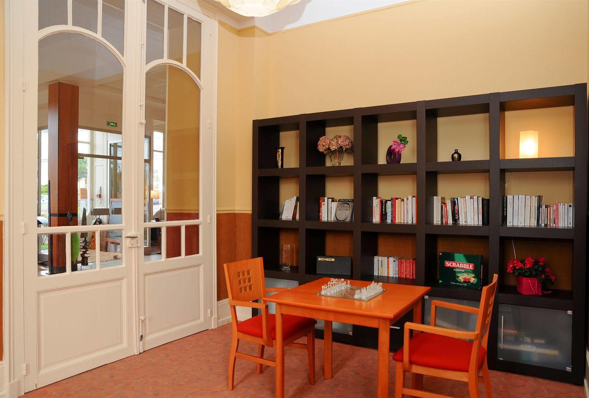 Hotels & Residences - Les Thermes Luxeuil-les-Bains Bagian luar foto