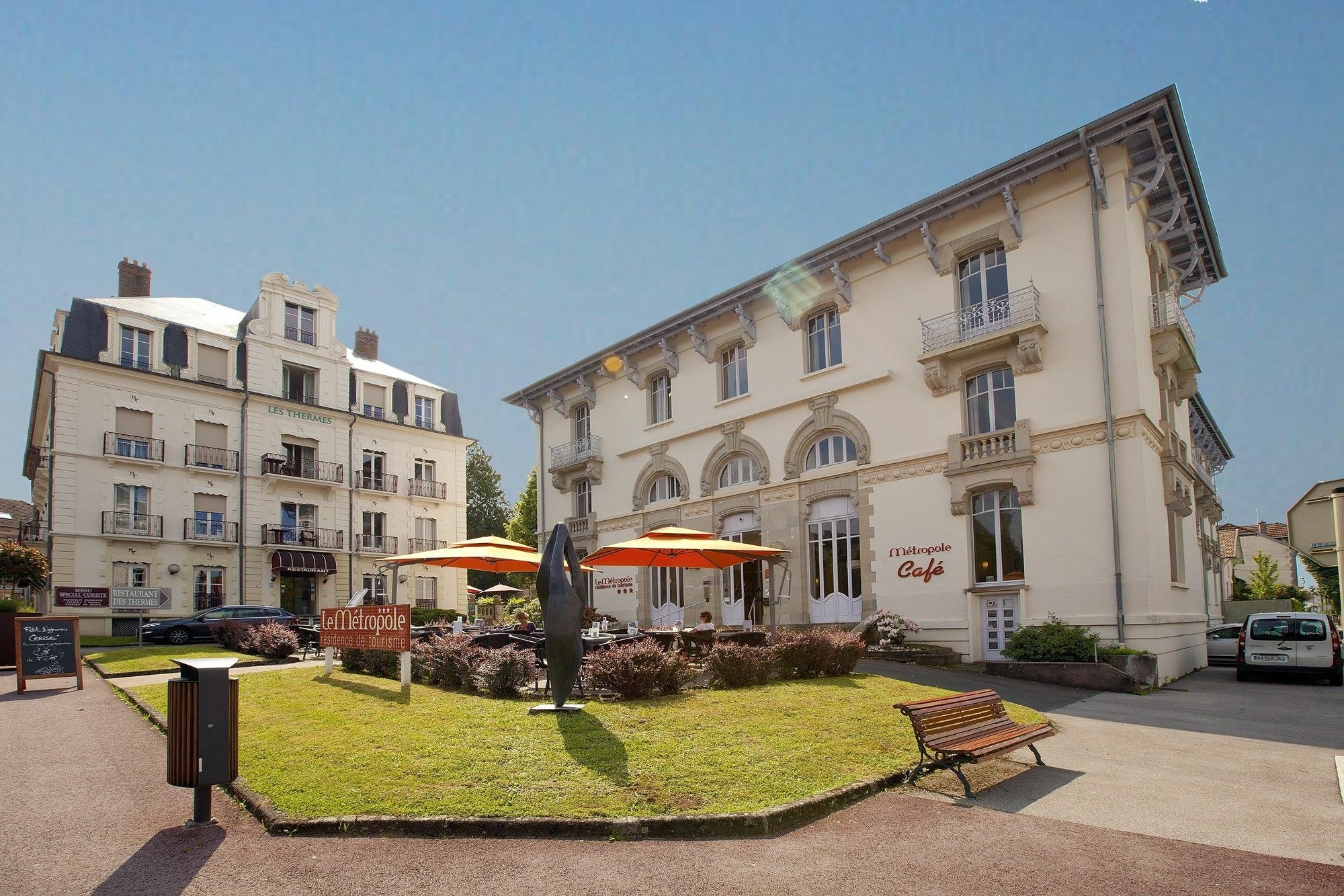 Hotels & Residences - Les Thermes Luxeuil-les-Bains Bagian luar foto